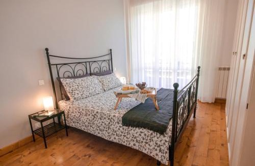 Ex Campo d'Aviazione Apartment | Ampio, elegante apt con aria condizionata e bici gratis