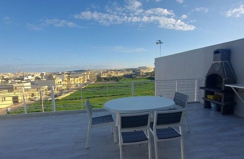 Kercem Apartment | Ample and Modern Penthouse, 2nd floor, 3 bedroom with field view.