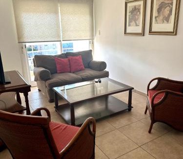 Bahia Blanca Apartment | Amplio y céntrico dpto de 2 habitaciones B