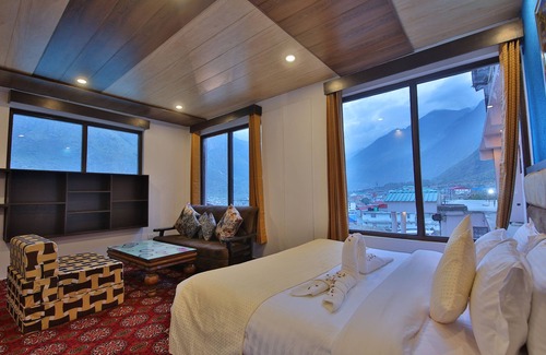 Badrinath Hotel | Amritara The Avadh