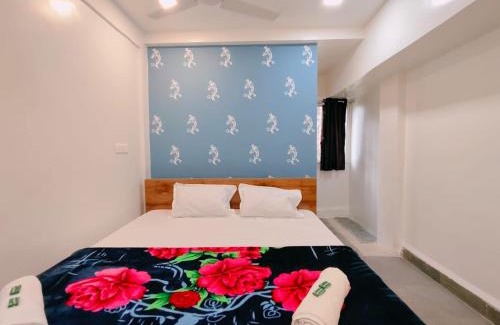 Koregaon Park Hotel | Amrutwa Guest House