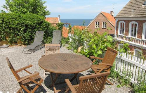 Gudhjem Apartment | An Awesome Apartment In Gudhjem With 2 Bedrooms And Wifi