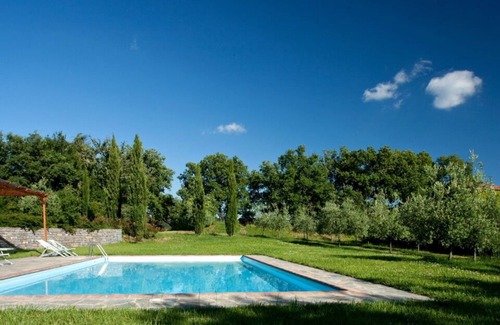 Montegrossi Villa | An enchanting small villa, perfect for two, with an unparalleled view.
