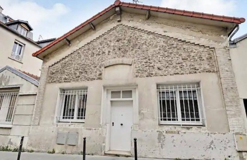 Quartier de la Goutte-d'Or House | An Exquisite 2-BR house in Marx Dormoy-La Chapelle