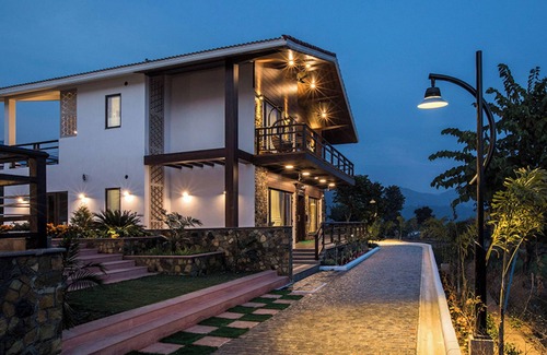 Haridwar Villa | An extravagant Pushp villa overlooking the Ganges