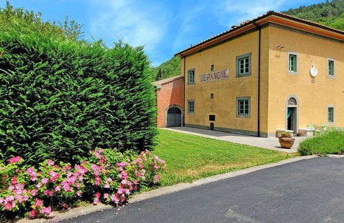 Saturnana Villa | An Old Bishop's House, Now a Charming Holiday Villa for 10/14 Guests in a Mosquito Free Area between Florence and Lucca