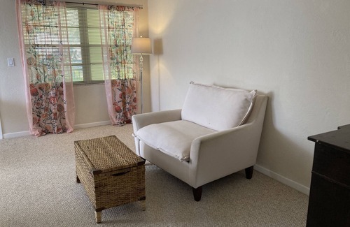 Historic Uptown Apartment | An Uptown Downtown Getaway