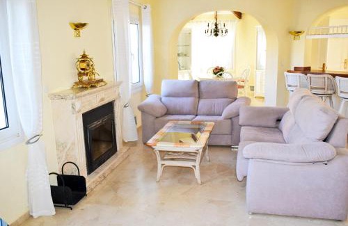 Molinell Ski Chalet | Anacasa Villa Renoir Oliva Nova CH1015