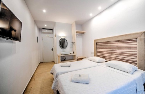 Monolithos Hotel | Anamar Santorini