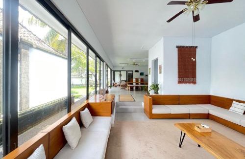 Tabanan Villa | Ananda Villa Yeh Gangga by The Lavana - 4 Bedroom Villa with Private Pool