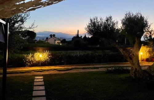 Fontane Bianche Ski Chalet | Anastasia Beach Cottage GIRASOLE