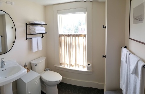 Durham Hotel | Anchor at Tideline