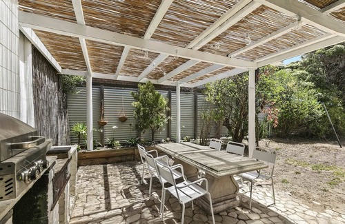 Surf Coast House | Anchor House I Pet Friendly I Walk to beach!