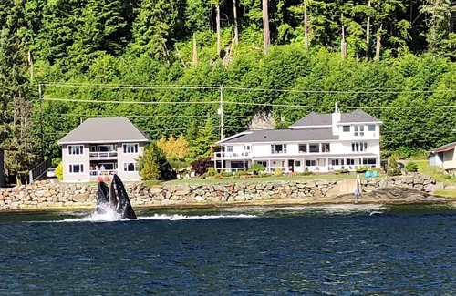 Ketchikan Apartment | Anchor Inn by the Sea on the waterfront in Ketchikan Alaska