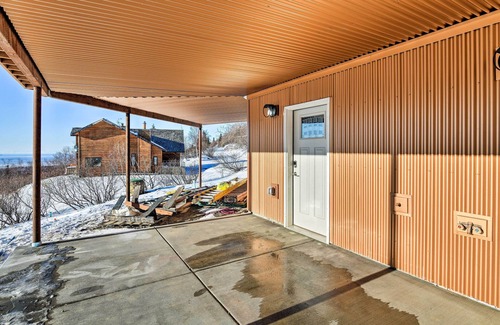 Hillside East Apartment | Anchorage Getaway w/Mtn Views < 5 Mi to Zoo!