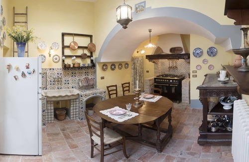 Naples City Centre Apartment | Ancient center, near the Duomo, Church of Santa Chiara, Sansevero chapel