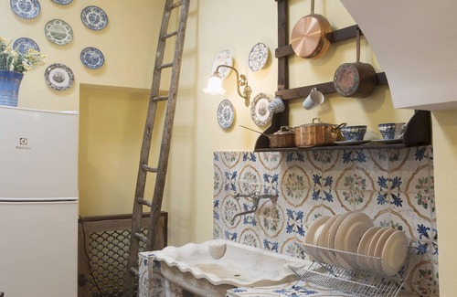 Naples City Centre Apartment | Ancient center, near the Duomo, Church of Santa Chiara, Sansevero chapel