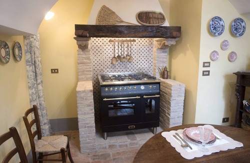 Naples City Centre Apartment | Ancient center, near the Duomo, Church of Santa Chiara, Sansevero chapel