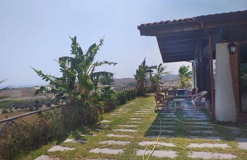 Badolato Cottage | Ancient farmhouse on the Gallelli estate