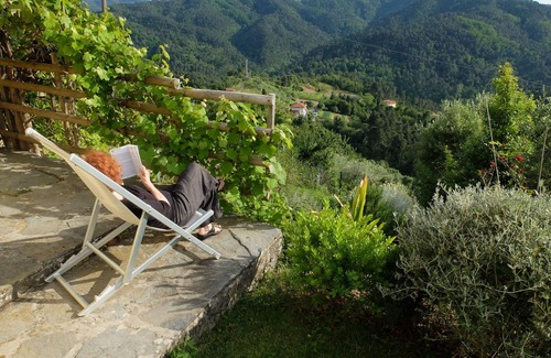 Camaiore Apartment | Ancient house in the hill with a garden and view to the sea. Wi-Fi free
