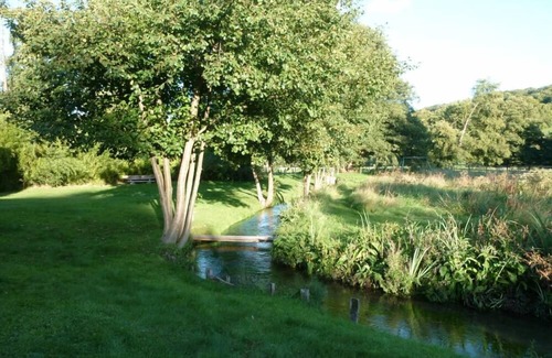 Morville-sur-Andelle House | Ancient Normanbarn with piano peacefully situated on the river Andelle