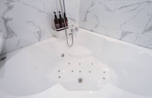 Andong Hotel | Andong Show