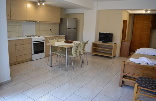 Fira Hotel | Anemomilos Suites