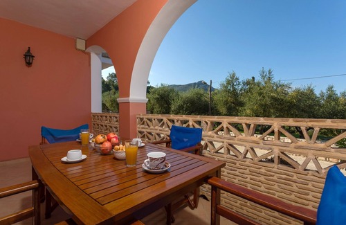Ano Vasilikos Apartment | Anemomylos Studios - 1 Bedroom Apartment G.F. N4