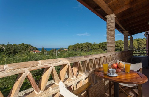 Ano Vasilikos Apartment | Anemomylos Studios - Double Studio