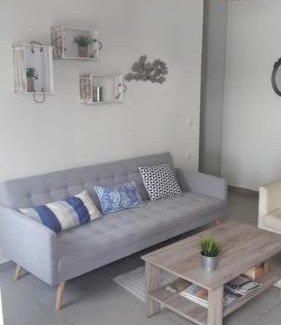 Myrtos Apartment | Anesis with yard