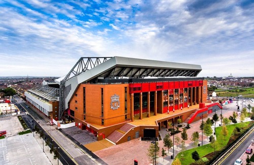 Liverpool Apartment | Anfield Access | Kitchen | With Sofa Bed | Parking