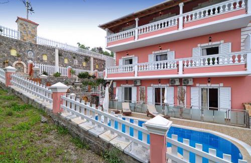 Termenades Apartment | Angela Pool Apartments