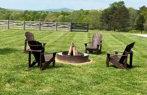Byrdstown House | Anglers Cove.Your Place For A Relaxing Lake Stay