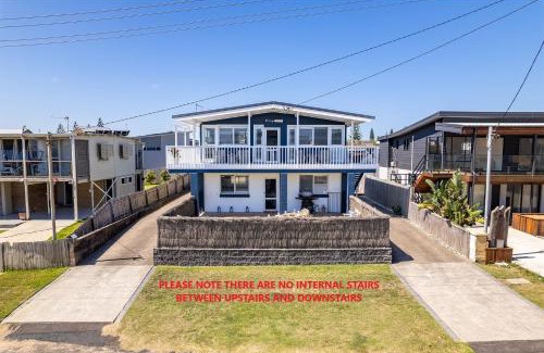 Anna Bay House | Anna Bay Beach Shack 44 Ocean Avenue fantastic 2 storey house with spectacular views