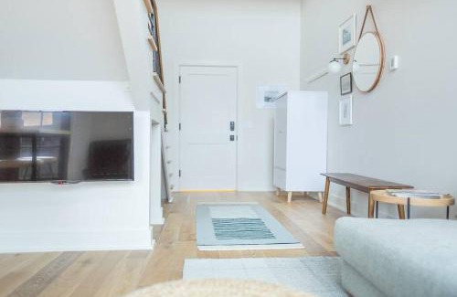 Yamacraw Village Apartment | Annabelle 4A - New