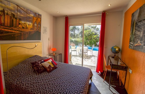 La Bouverie Apartment | Announcement disabled