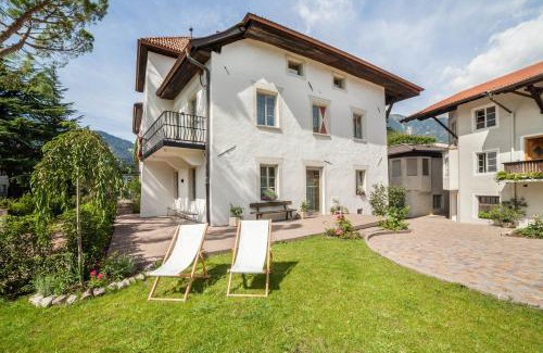 Merano Apartment | Ansitz Layshof Apartment Turm