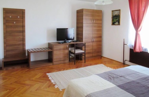 Balatonalmadi House | Antal by Interhome