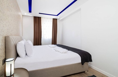 Liman Mahallesi Apartment | Antalya Beachside Escape, Close to the Sea