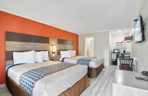 Orlando Beach Hotel | Anthony's on the Beach