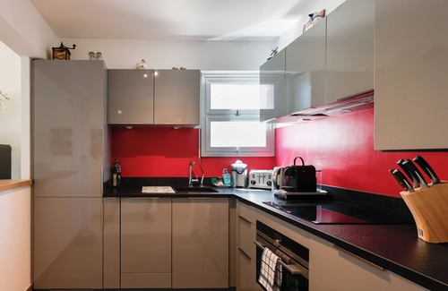 Cap-d'Antibes Apartment | Antibes: Superb air-conditioned T2 200m from the beaches Room with Terrace, closed park