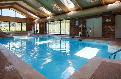 Antioch Hotel | Antioch Inn & Suites Near Gurnee