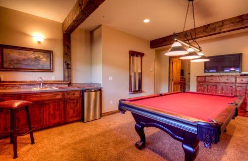 Antler Ridge House | Antler Ridge Lodge