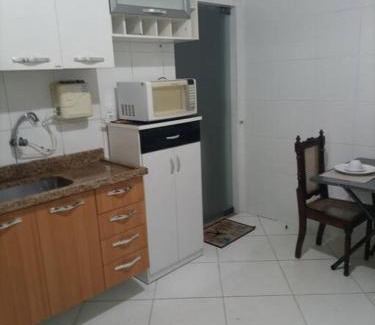 Centro Apartment | Apê 04 - Confortável e perto de tudo