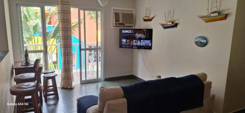 Itacuruca Apartment | Apê 2 Qtos Beira Mar Piscina e Marina