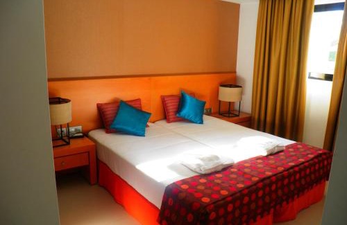 Aldeia das Acoteias Hotel | AP Adriana Beach Resort