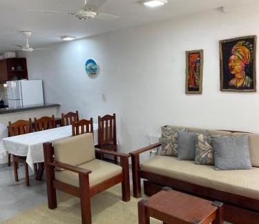 Taperapua Beach Apartment | AP06 Espaçoso a 3 Minutos a Pé da Praia de Taperapuã, Acomoda até 8 Pessoas!