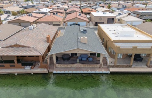 Moovalya Keys House | Apache Fyre, Canal Front Dock, Moovlaya Keys