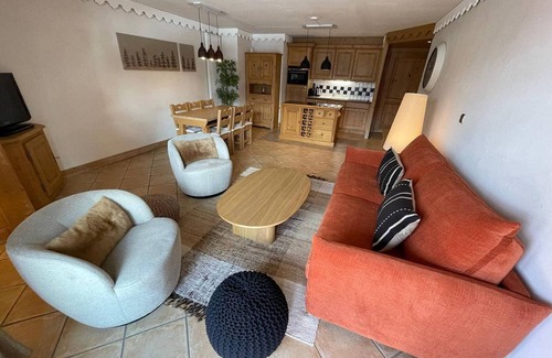 Saint-Martin-de-Belleville Apartment | Apartment for 6 with pool, spa, parking - Ski-in/Ski-out