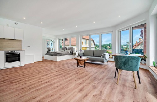 Feldberger Seenlandschaft Apartment | Apartment 'An Der Alten Bäckerei' with Lake View, Private Garden and Wi-Fi